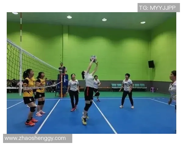 居家训练提升足球技巧的全方位攻略助你成为下一位球场明星