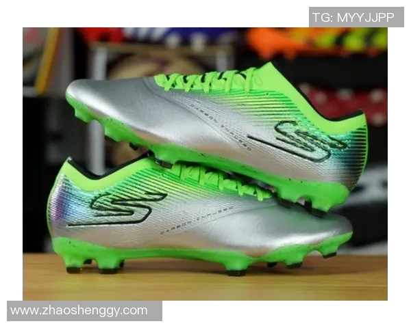 球星同款足球鞋价格亲民 让你也能拥有顶级运动装备
