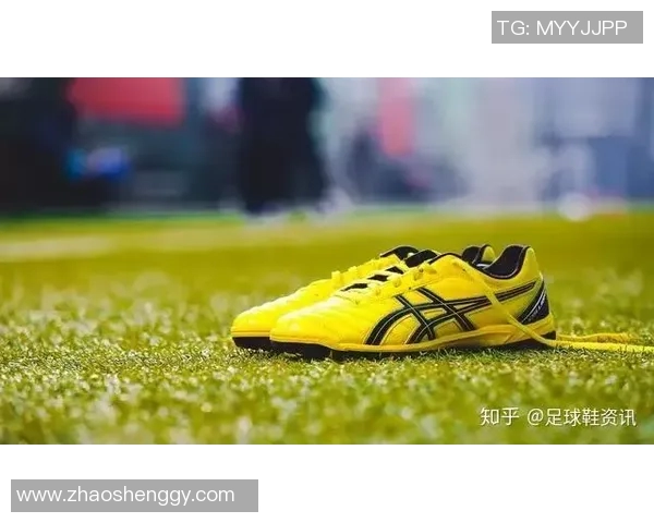 白色球鞋与足球明星的完美结合揭秘 他们的战靴为何如此特别 白色球鞋与足球明星的完美结合揭秘 他们的战靴为何如此特别