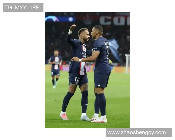 足球球星转会费背后的经济因素与市场动态解析 足球球星转会费背后的经济因素与市场动态解析